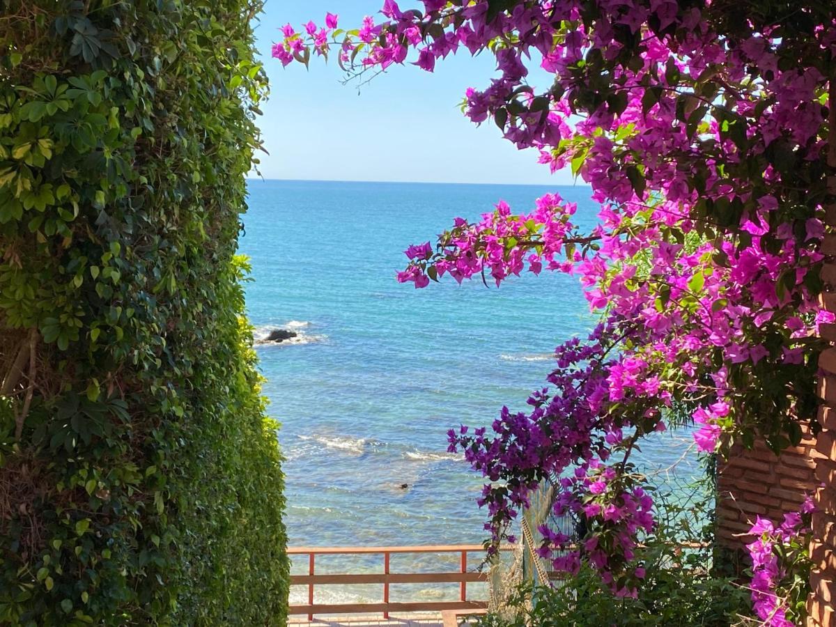 Independent Villa Beach House El Bosque La Cala De Mijas Exteriör bild
