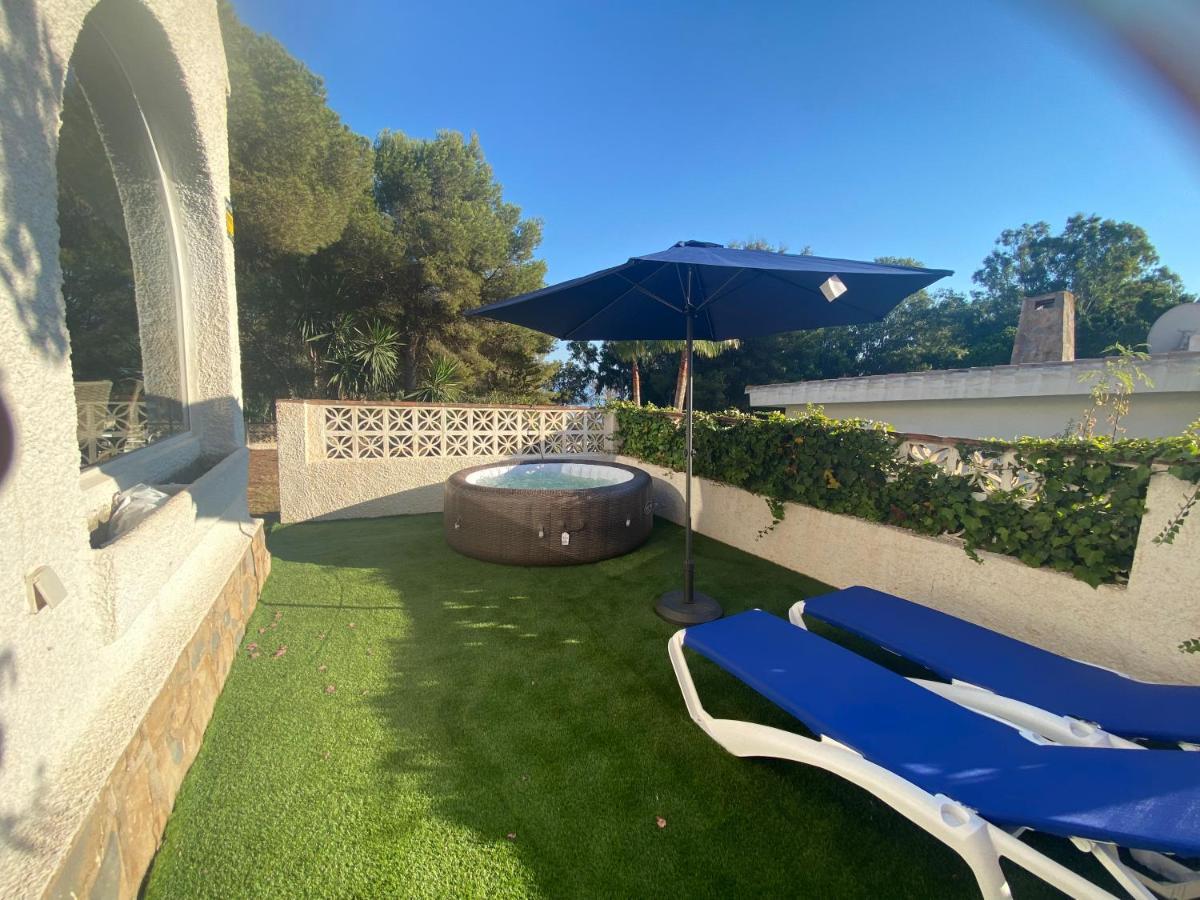 Independent Villa Beach House El Bosque La Cala De Mijas Exteriör bild