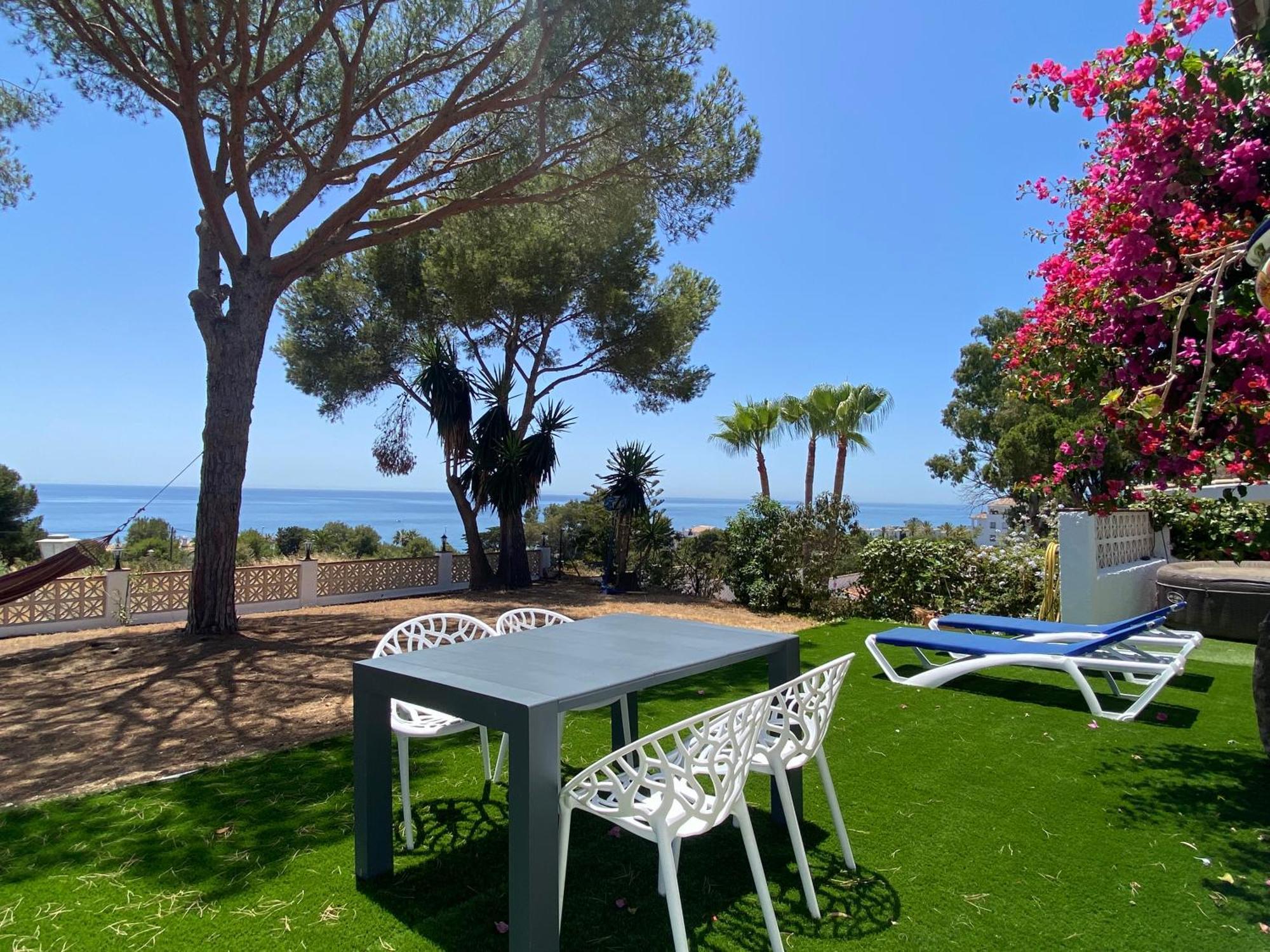 Independent Villa Beach House El Bosque La Cala De Mijas Exteriör bild