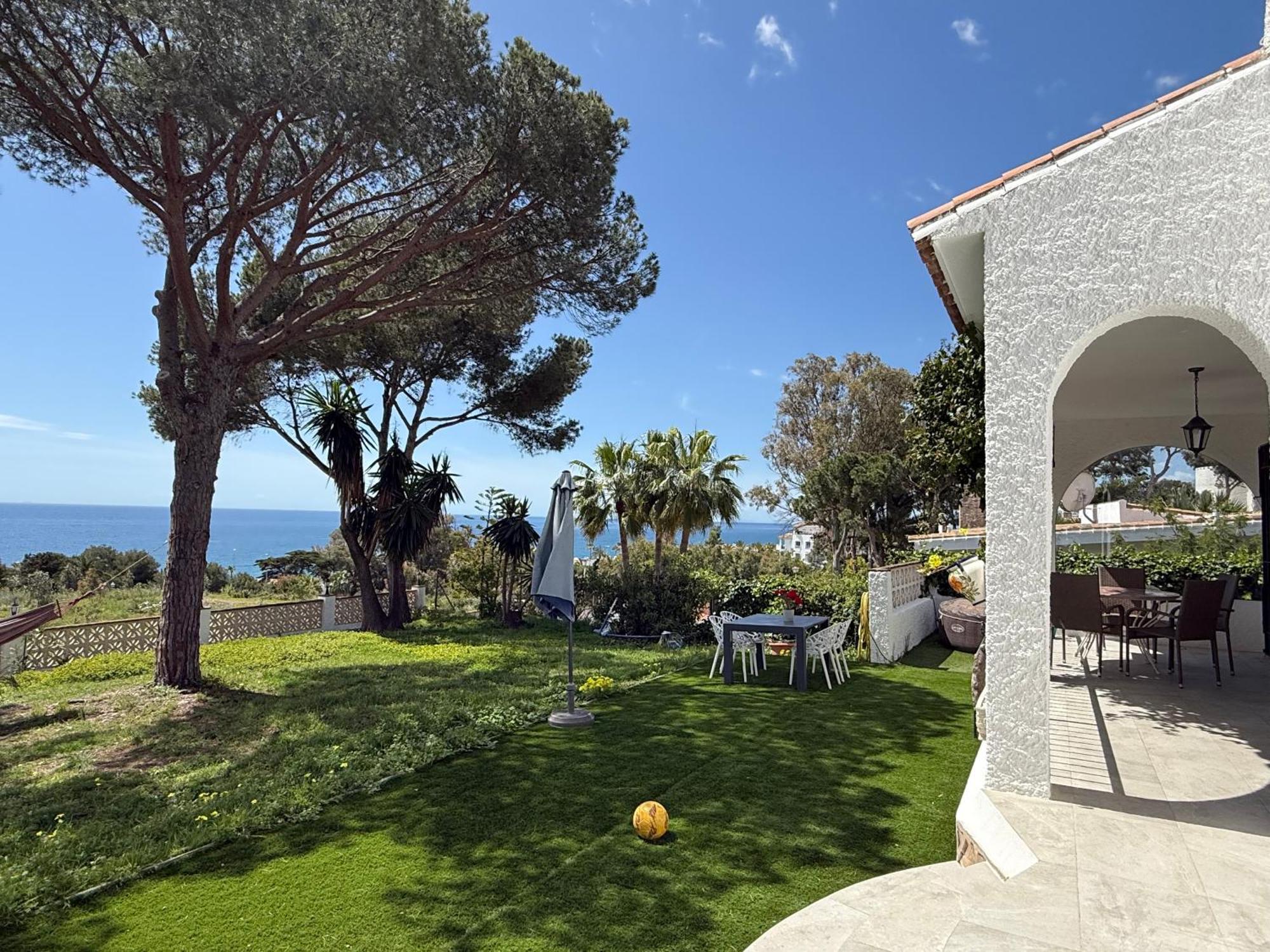 Independent Villa Beach House El Bosque La Cala De Mijas Exteriör bild